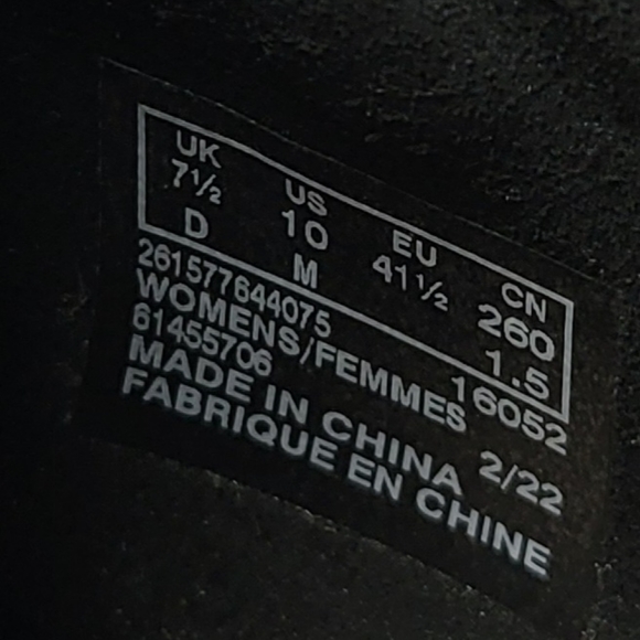 Clarks size 10 Shoes - Picture 3 of 3